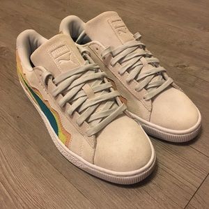 Mutilcolor puma suede never worn- no box